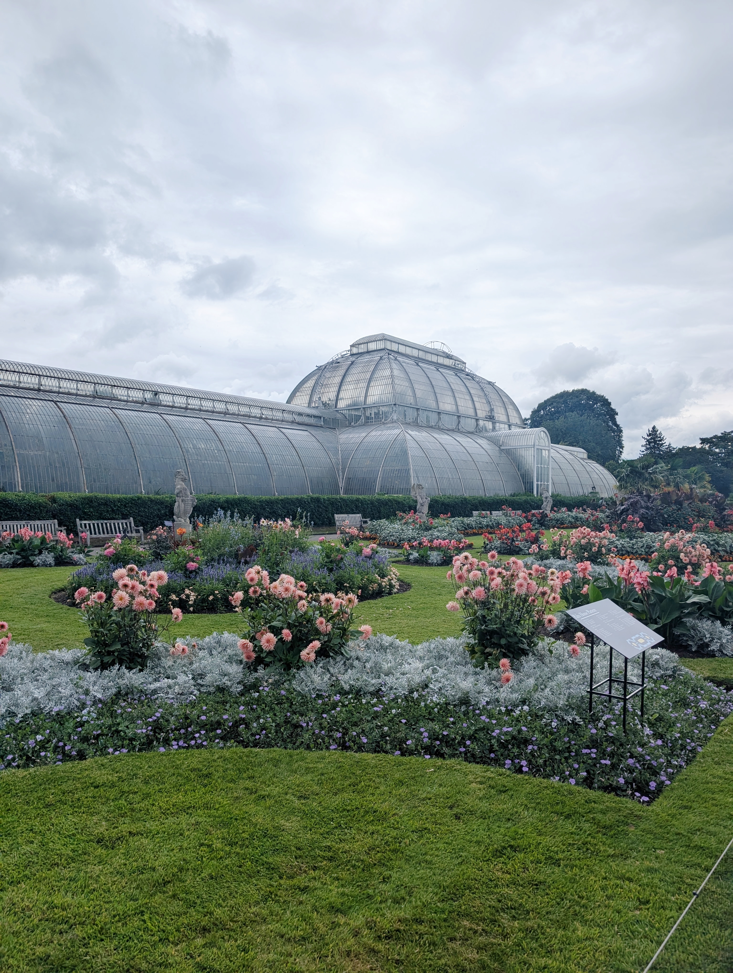 A Day at Kew Gardens - What to See, Do & Know Before You Go