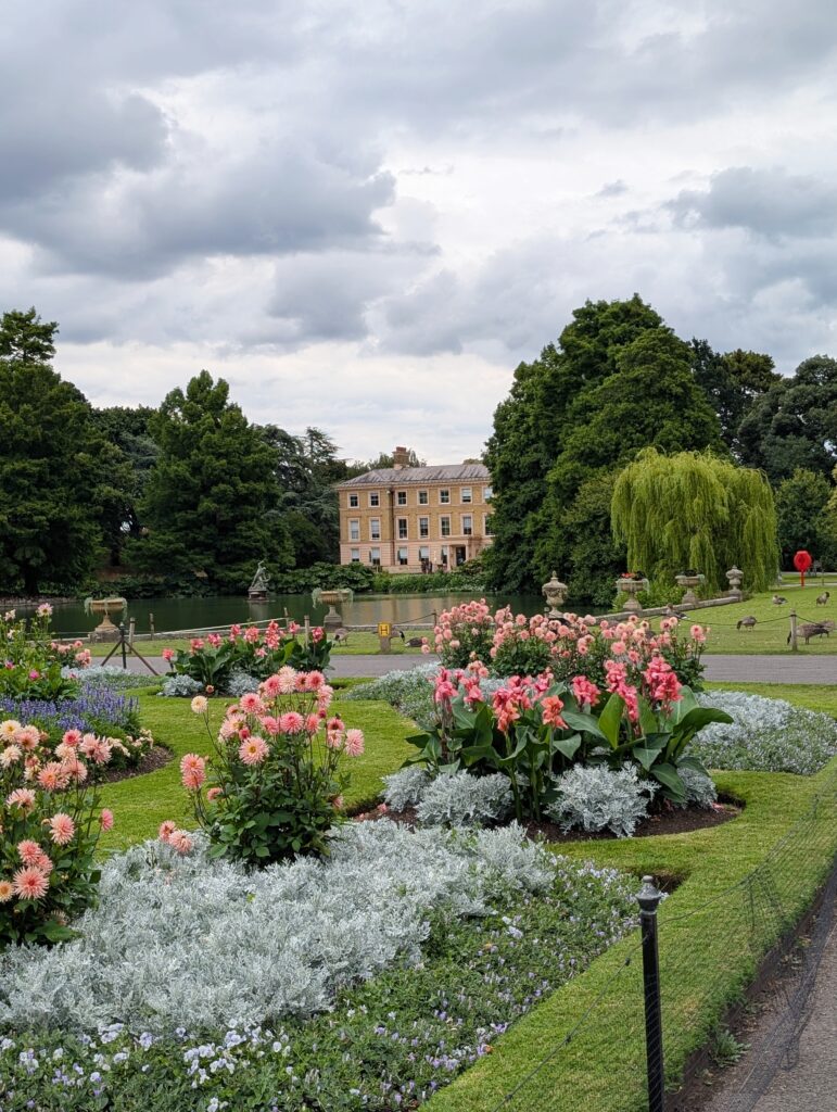 A Day at Kew Gardens - What to See, Do & Know Before You Go