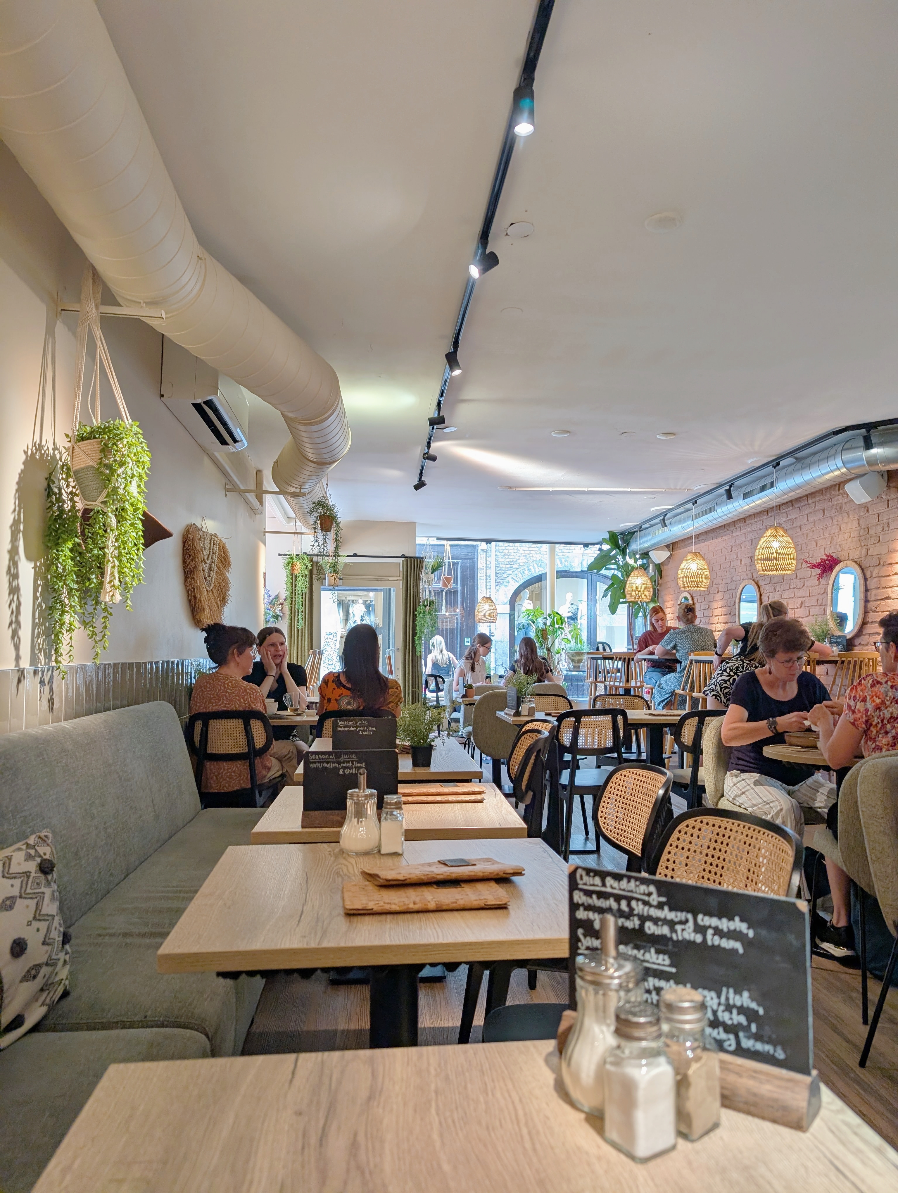 A Local's Guide to the Best Food Spots in Maastricht