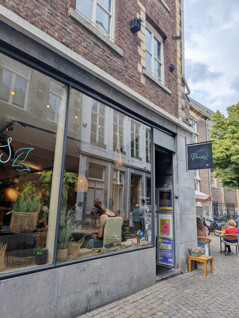 A Local's Guide to the Best Food Spots in Maastricht