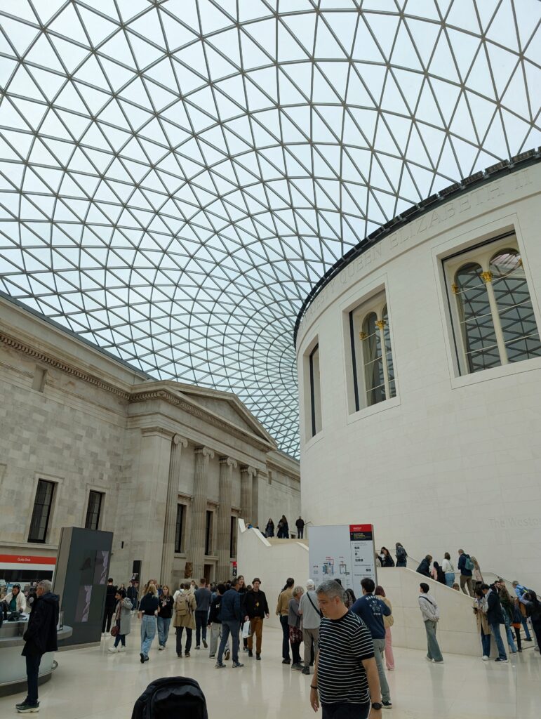 A Mother-Daughter London Adventure: Exploring the City, Hidden Gems, and Classic Favorites