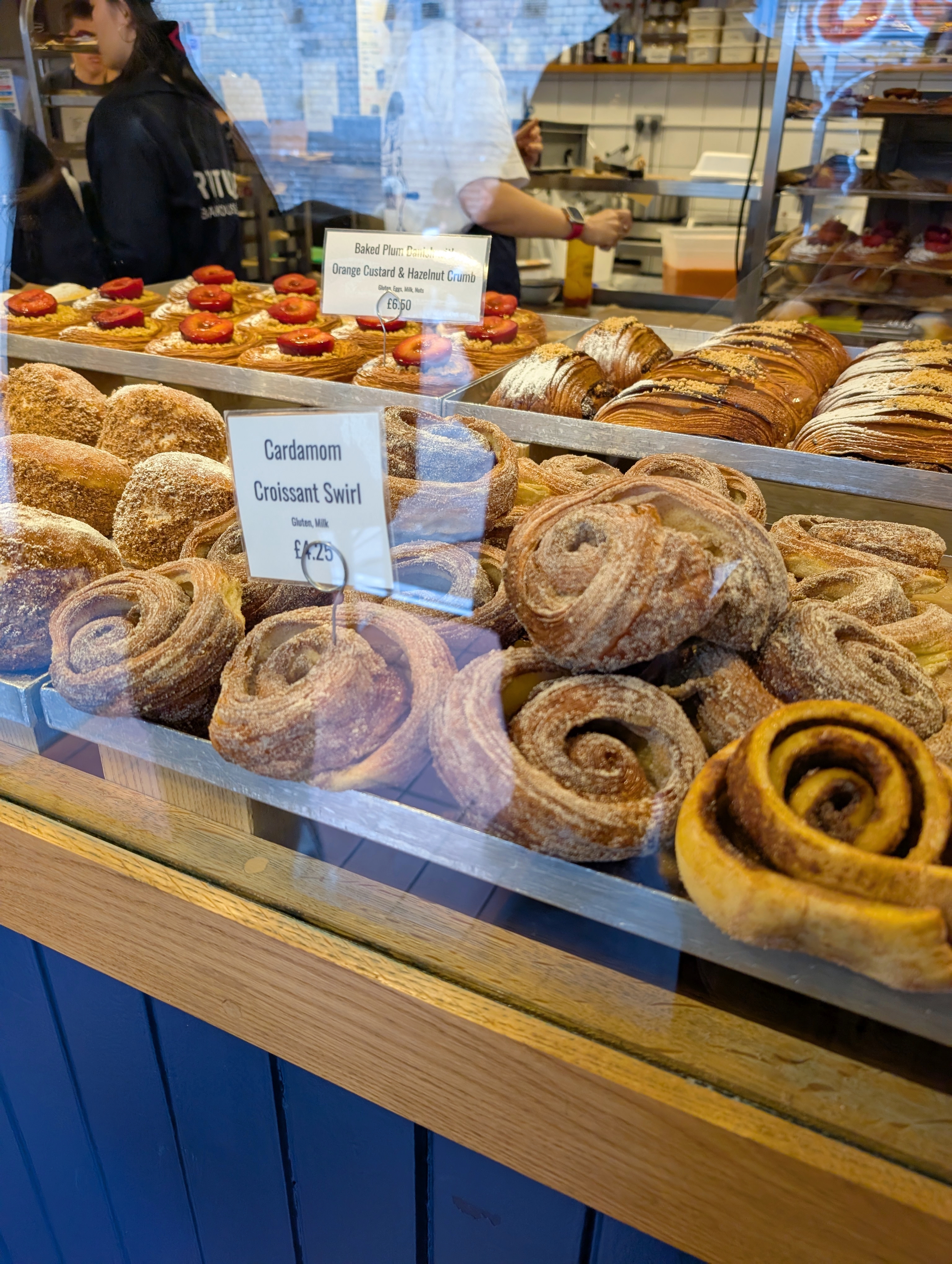 A Mother-Daughter London Adventure: Exploring the City, Hidden Gems, and Classic Favorites