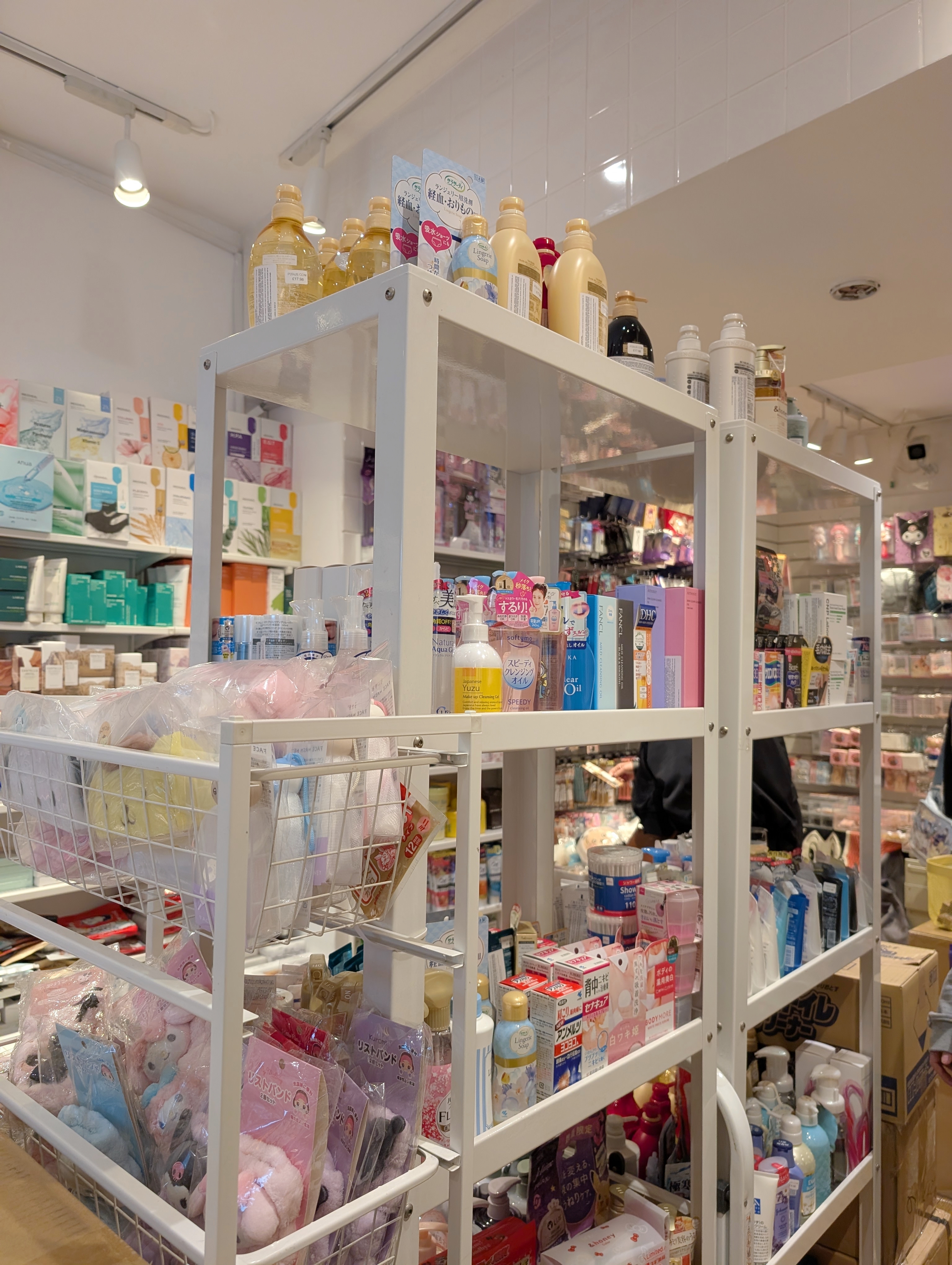 A Mother-Daughter London Adventure: Exploring the City, Hidden Gems, and Classic Favorites