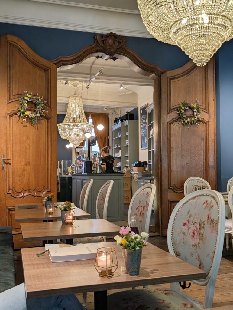 A Local's Guide to the Best Food Spots in Maastricht